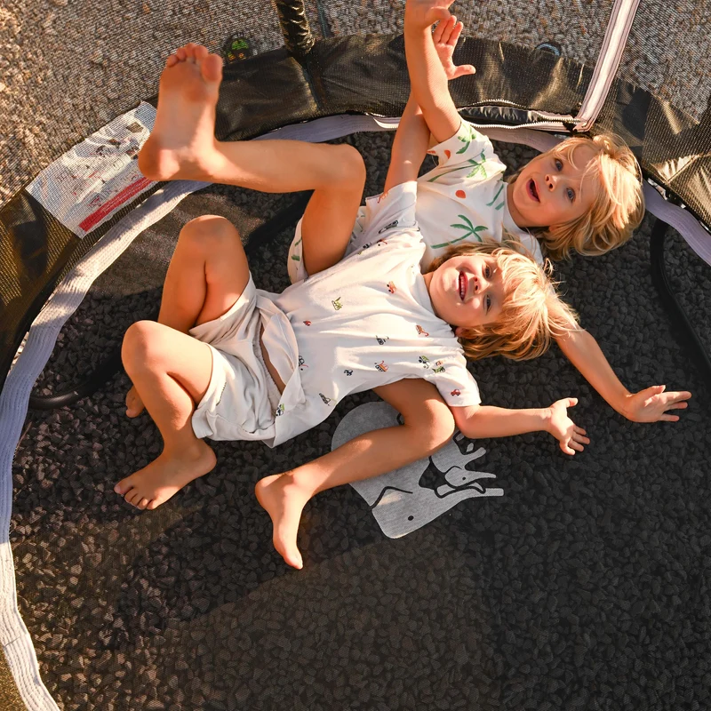 Kindertrampolin 183 cm mit Sicherheitsnetz und Leiter – Schwarz