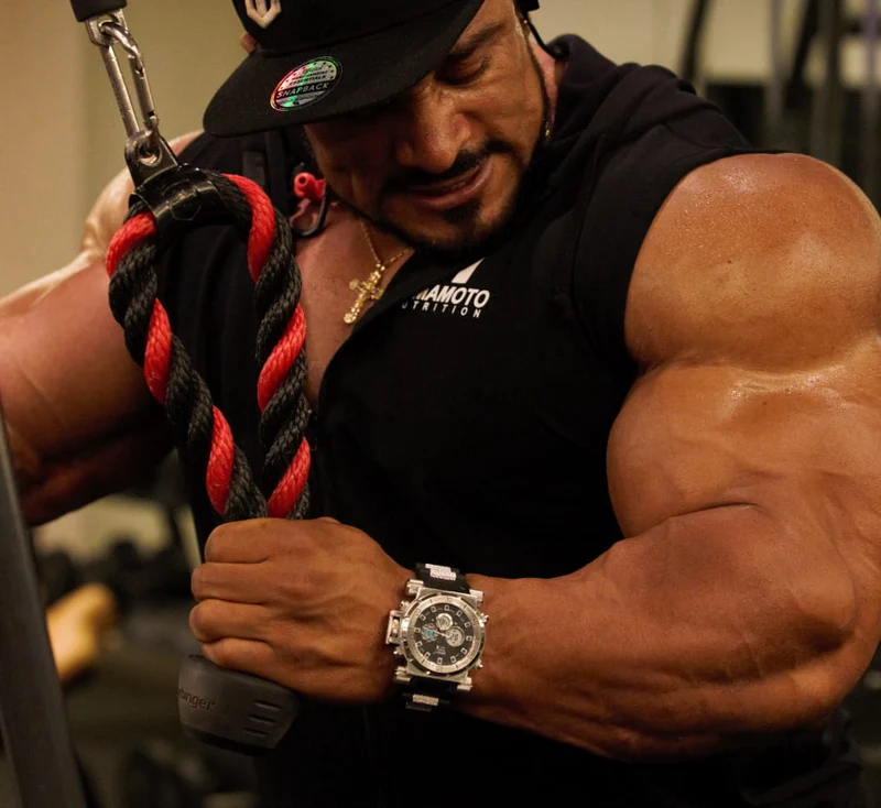 S-FORCE - SPORTUHREN FÜR BODYBUILDER, SCHAUSPIELER UND MODELS
