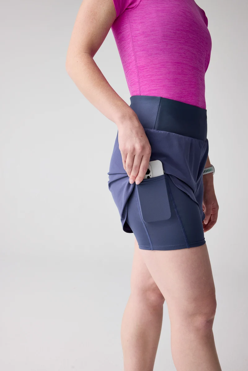 Lady Chaser 5" 2-in-1 Short 2.0
