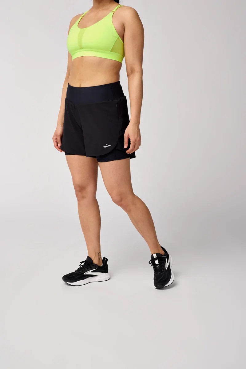 Lady Chaser 5" 2-in-1 Short 2.0