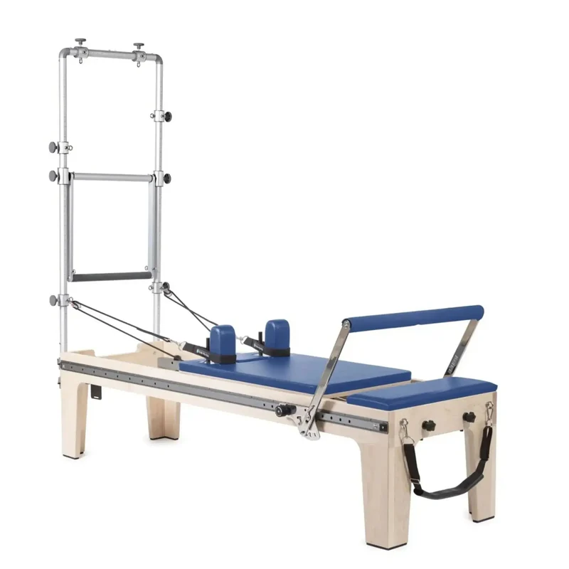 Elina Pilates Master Instructor Physio Reformer mit Tower