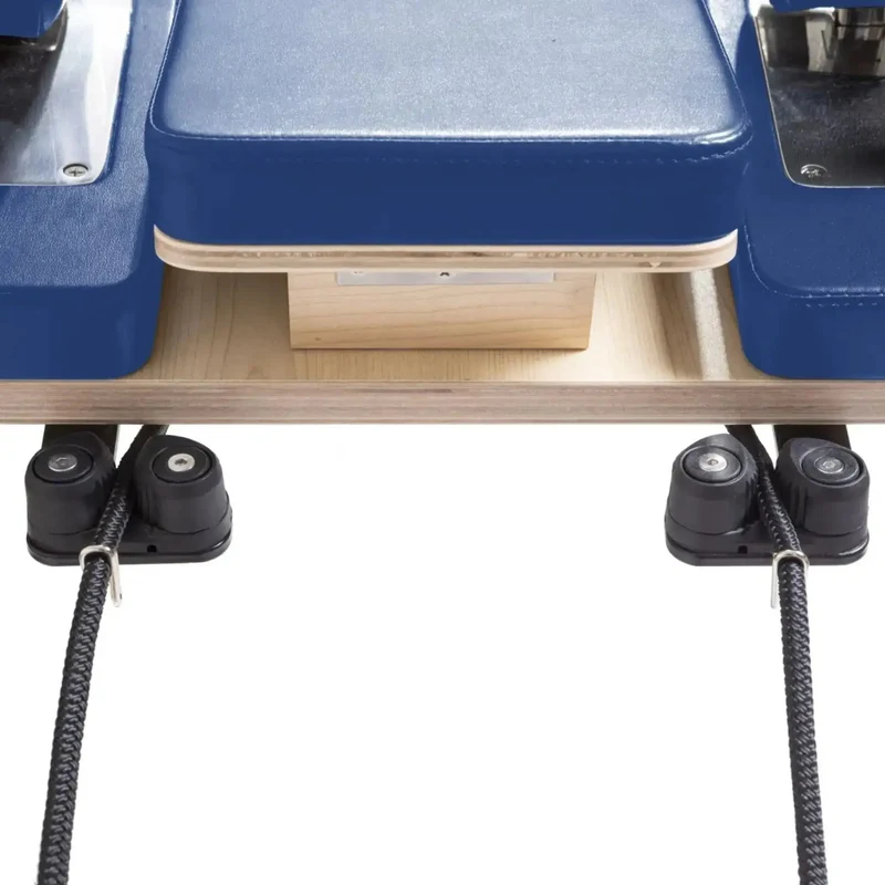 Elina Pilates Master Instructor Physio Reformer mit Tower