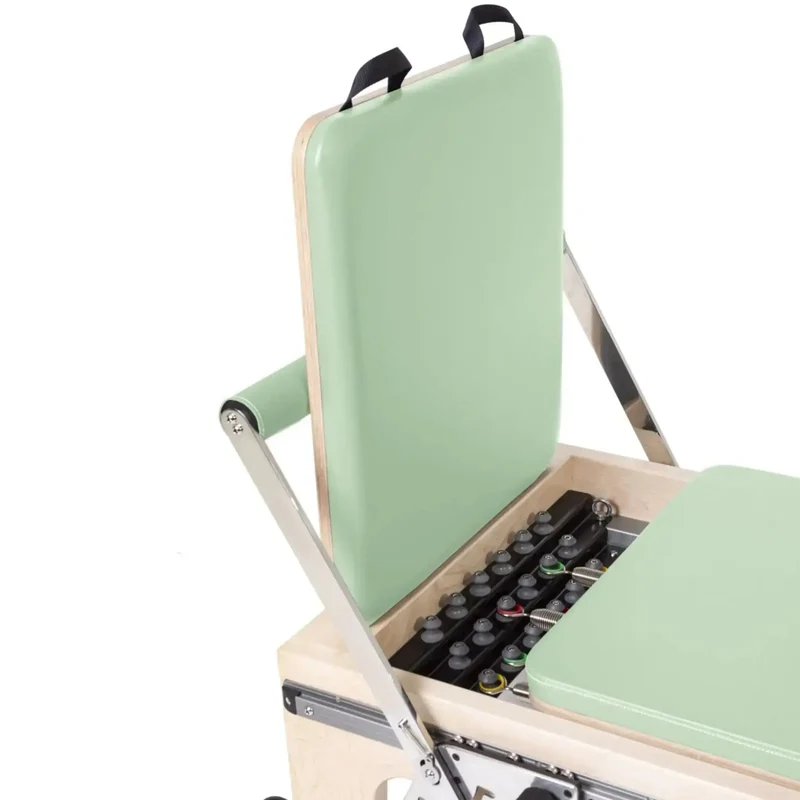 Elina Pilates Master Instructor Physio Reformer mit Tower