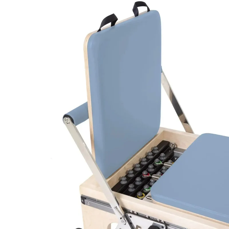 Elina Pilates Master Instructor Physio Reformer mit Tower