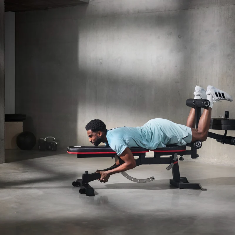 adidas Utility Bench mit Bizeps-Curlpult & Beincurler