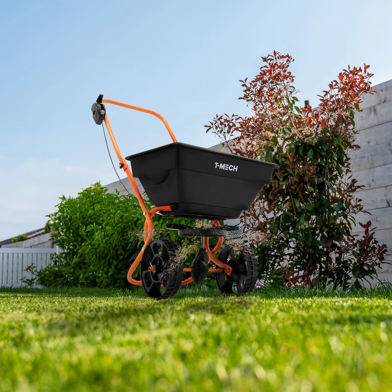 T-Mech Rasennivellierer und Rotationsstreuer 100cm – Grün