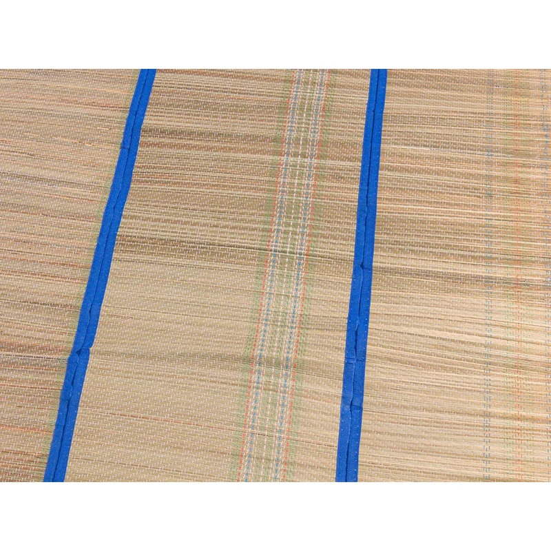 Strandmatte aus Stroh 150 x 170cm – isolierend & pflegeleicht