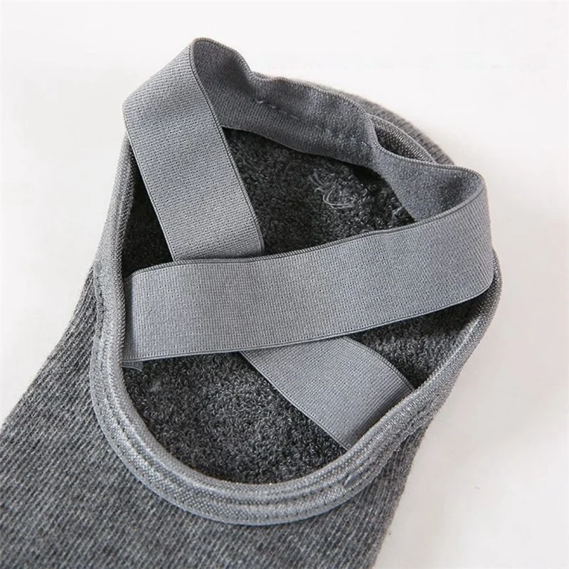 Rutschfeste Yoga-Socken Damen – Criss Cross Pilates Socken mit Anti-Rutsch-Noppen für Ballett, Tanz, Fitness & Trampolin, Atmungsaktive Baumwollsocken Größe 35–39