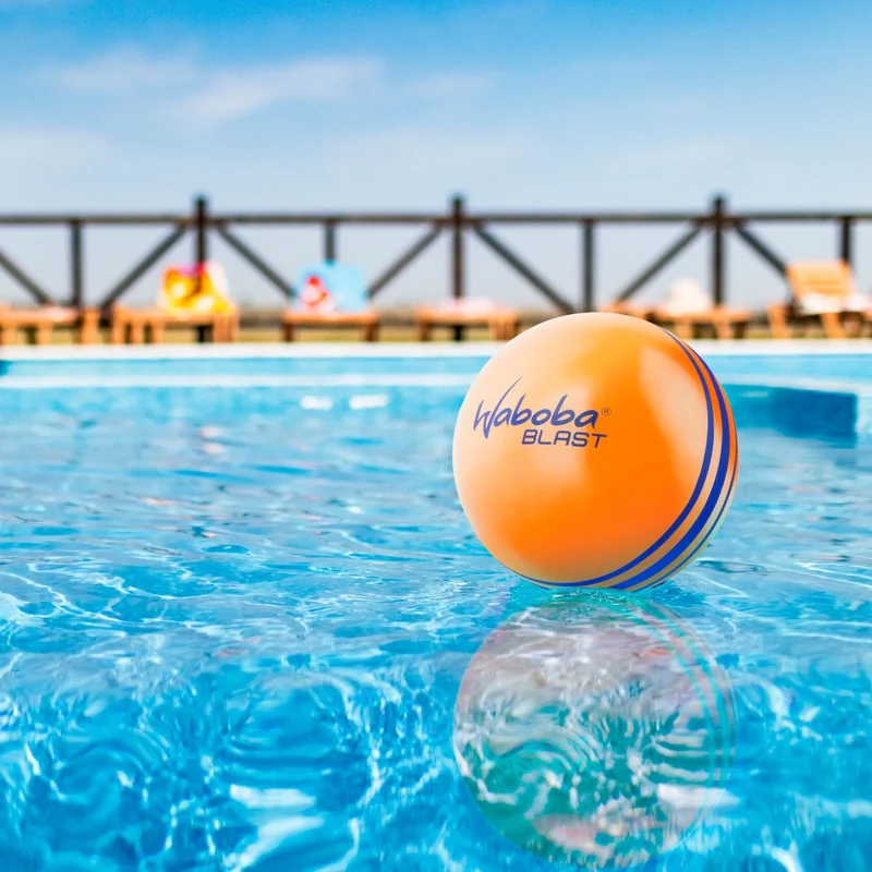 Wasserball - Wurfball für den Außen- und Innenbereich, griffig und weich