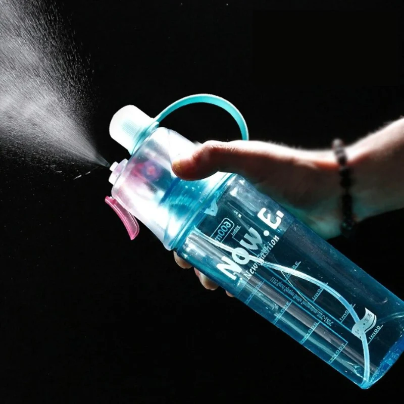 Wasserflasche/shaker 600ml (sprüheffekt), mit Skalierung, mit extra dichtem Verschluss
